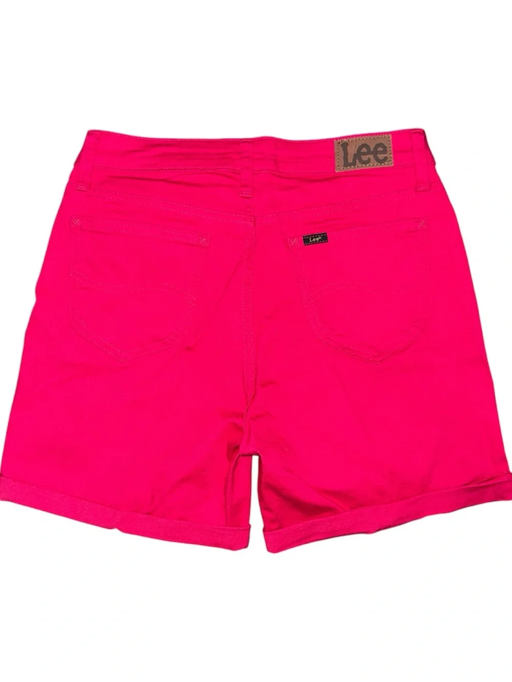 Lee Womens Size 8 M Mid Rise 5” Inseam Hot Magenta Denim Shorts NWT Stretch